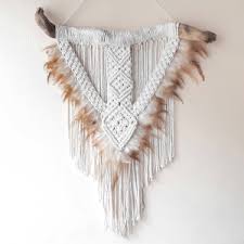 Her üründe farklı ağaç dalları kullanılacağından, görüntülerinde küçük değişiklikler olabilir. Makrome Duvar Susu Hobici Kutu