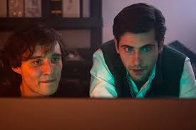 Control z is a mexican teen drama streaming television series created by carlos quintanilla sakar, adriana pelusi and miguel garcía moreno and developed by lemon studios for netflix, that premiered on netflix on 22 may 2020. 1Âª Temporada De Control Z Sofia O Hacker E Os Segredos Universo Estendido