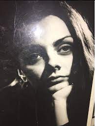 Din anul 1990 carmen tănase este actriță la teatrul odeon din bucurești. Carmen TÄƒnase E VÄƒduvÄƒ De 18 Ani A RÄƒmas SingurÄƒ DupÄƒ Ce Cancerul I A RÄƒpit SoÅ£ul Click Mobile