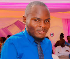 Café Favitas has great Pizza offers every Wednesday and Friday, Buy one  LARGE pizza and get one MEDIUM free.