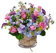 Our arrangements are artfully designed with fresh flowers and hand delivered right to your door. Pin Auf Flowers And Arrangements