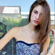 La modella nella vita si inventa un nuovo look anche nel reality. Beatrice Marchetti Beatricemarche1 Twitter