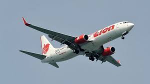 Pesawat terbang selama ini dianggap sebagai alat transportasi yang memiliki tingkat keamanan paling tinggi dibandingkan jenis transportasi lainnya. Tragedi Lion Air Jt610 Di Pagi Hari Bbc News Indonesia