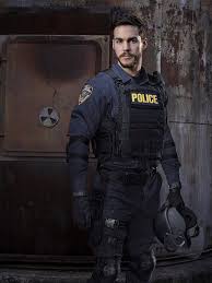 Containment Tv Series 2016 Chris Wood Christopher Wood Men In Uniform