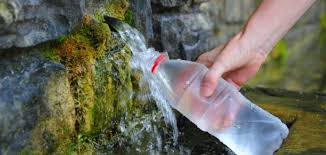 Bei nutzungskonflikten um das grundwasser müsse die sicherung des trinkwassers vorrang haben, auch vor den interessen der landwirtschaft, sagte ein sprecher des verbandes kommunaler unternehmen (vku). Wie Wird Aus Regenwasser Sauberes Grundwasser Simplyscience