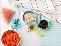 Explore food experiments with kitchen science can be so much fun for young kids and also easy for their adults to set up and clean. Cooking With Kids Food Network Food Network