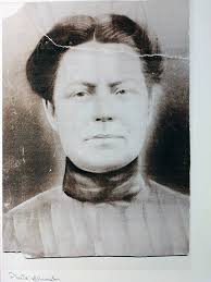 Sandra Campbell's request. Photo of Grandma Gaume's Mother, Sara Jane Green  Crabtree with her Daughter, Nora Crabtree.