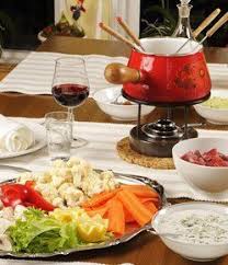 Beaucoup Plus Legere Qu Une Fondue A L Huile La Viande Y Est Beaucoup Fondue Bourguignonne Accompagnement Fondue Bourguignonne Huile Pour Fondue Bourguignonne