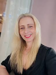 Das Leben ist wie ein Buch. Jeder Tag ist eine neue Seite, jeder Monat ein  neues Kapitel“. (Juni