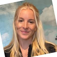 Earlier this month I celebrated my (bittersweet) final day as an Academic  Advisor at UNF. This was my first full time role after earning my graduate  degree and I learned so much