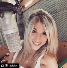 Deborah Riva's Instagram, Twitter & Facebook