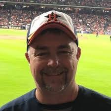 Kevin Gravett's Instagram, Twitter & Facebook