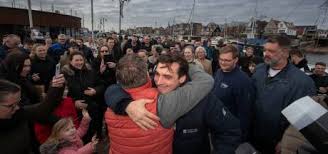 Een keuze voor hugo de jonge, terwijl ze, uiteraard, op haar man pieter omtzigt had willen stemmen. Positie Elders Voor Pieter Omtzigt Hij Laat Zijn 342 000 Kiezers Niet In De Steek Politiek Bd Nl