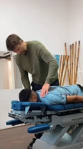 La Quiropraxia es mucho más que ajustes. , Es un estilo de vida enfocado en  el equilibrio y la armonía del cuerpo. 😊, Al elegirnos, nuestros pacientes  experimentan una mejora en su movilidad, una ...