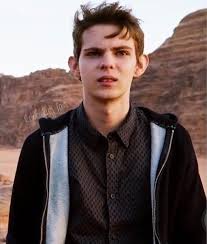 Misal abdi teh ayena gaduh hiji boneka (lagu favorit peter cs) urang. Pin By Rebekah Beard On Robbie Kay Robbie Kay Peter Pan Robbie Kay Peter Pan