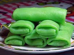 Apabila anda ingin membuatnya sendiri anda perlu menyimak kumpulan resep berikut ini yang diambil dari berbagai. Resep Cara Membuat Kue Dadar Gulung Isi Kelapa Dengan Mudah Resep Kue Ibu
