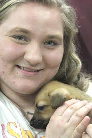 Paws for a cause: Singles meet up to help animal shelter