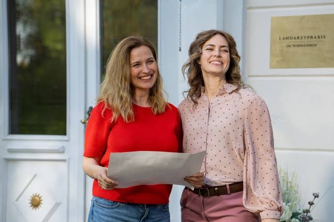 Die Landarztpraxis – Team Sonnenhof S01E02: Der Mann meiner Schwester –  fernsehserien.de
