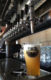 Www Tappedbeer Com Custom Draft Beer Towers Tappedbeer Beer Custom Beer Tower Beer Taps