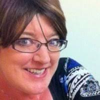 Terri Gill's Instagram, Twitter & Facebook