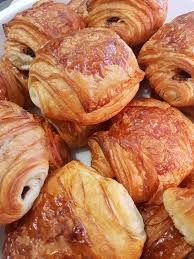 Pain Chocolat Forever Food Truck In Le Grenier A Pain Malta Facebook
