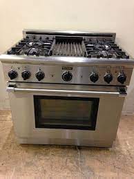 The exclusive, patented star® burner provides the evenest heating and unsurpassed flame coverage. 3 900 00 Thermador P364glcs 36 Gas Professional Range 4 Burner Grill Stainless Steel Thermador Gas Cooker Thermador Stoves For Sale