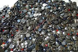 240 Grs Perles De Verre Anciennes Mercurisees Argentee Plates Etsy Perles De Verre Perle Verre Argente
