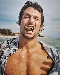 when they tell me the Saturday 7pm show is about to sell out.. Let's fill  up the 9:30 taping baby! I didn't inhale! #asthmatic #comedy 📸: the great  @salacuse