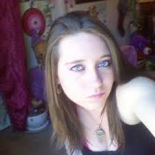 Sheena Stout's Instagram, Twitter & Facebook