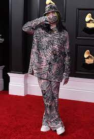 Billie eilish by gotty · may 2, 2021. Billie Eilish Grammys Look 2021 See Her Gucci Suit Here Stylecaster