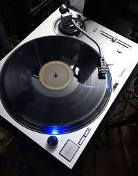 Best Turntables You Can Buy From Affordable To Absolute Insanity In 2020 Technics Turntables Turntable Audiophile Turntable