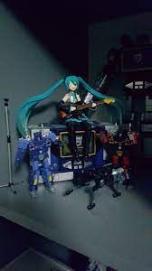Hatsune Miku X Soundwave And Cassettes Vocaloid X Transformers Figma Mp Tru Exclusive Transformers Artwork Hatsune Miku Sound Waves