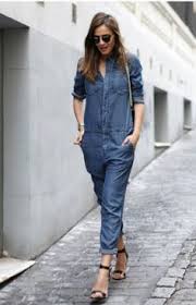 Achetez en ligne à prix cassés les vêtements tendances du moment. Combinaison Jean