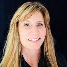 Cora Torrence's Instagram, Facebook & TikTok