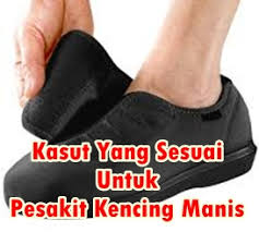 Satu lagi, tambahkan sayur hijau dalam hidangan, secara amnya, syur hijau baik untuk kesihatan pankrease, ia sedikit sebanyak bantu pankrease hasilkan insulin secukupnya. Cara Memilih Kasut Bagi Pesakit Kencing Manis