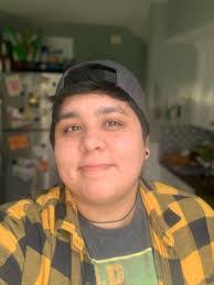 Mia Morrow's Instagram, Twitter & Facebook