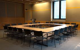 Rmis32 | feb 15, 2015 09:23 am 3 i notice that the met's dining options include a members dining room on the 4th floor, overlooking central park. Host An Event The Metropolitan Museum Of Art