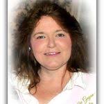 Bobbie Nowlin's Instagram, Twitter & Facebook