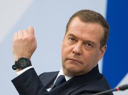 Medvedev: Posle presude Le Pen, Francuzi bi trebalo da razmišljaju o šestoj  republici