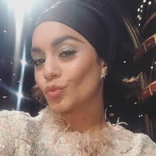 MM girl fan @vanessahudgens in the Barrie gold stud with opal! 💎♥️  #vanessahudgens #mmgirl #melindamaria @ Los Angeles, California