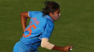 India women's senior pacer bowler jhulan goswami has revealed that she doesn't feel satisfied as a bowler until she will get a batter bowled throughout a match. Jhulan Goswami India Bowler Is Leading Wicket Taker In Women S Odis Bbc Sport