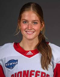 Ella Holm's Instagram, Twitter & Facebook