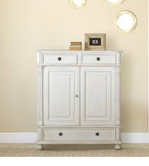 Kleines sideboard, schön zur garderobe passend.bei interesse bitte schnell melden da. Landhaus Sideboard Sehr Gross 2 Turig 3 Schubladen Massiv Aus Holz