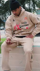 Drone (@darren.feather)