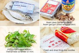 Right now, we are all studying chinese language, also, we are all students of the chinese language department. Asam Laksa Roti N Rice