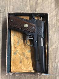 In all general specifications it resembled the standard 1911 model. 1957 Colt Gold Cup National Match 1911 For Sale