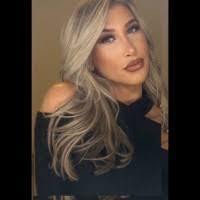 Shannon Winfield's Instagram, Twitter & Facebook