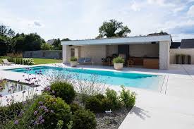 Mein Urlaub Zuhause Investieren In Den Eigenen Pool