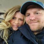 Jessica Lambson's Instagram, Twitter & Facebook