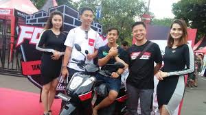 Jul 19, 2021 · dapatkan informasi promo dealer mobil toyota yang menarik mulai dari cicilan mobil hingga servis kendaraan dengan pelayanan terbaik hanya di auto2000. Cowok Ini Beruntung Dari Memungut Botol Plastik Bawa Pulang Skutik Honda Genio Di Fdr Day 2019 Tribunnews Com Mobile